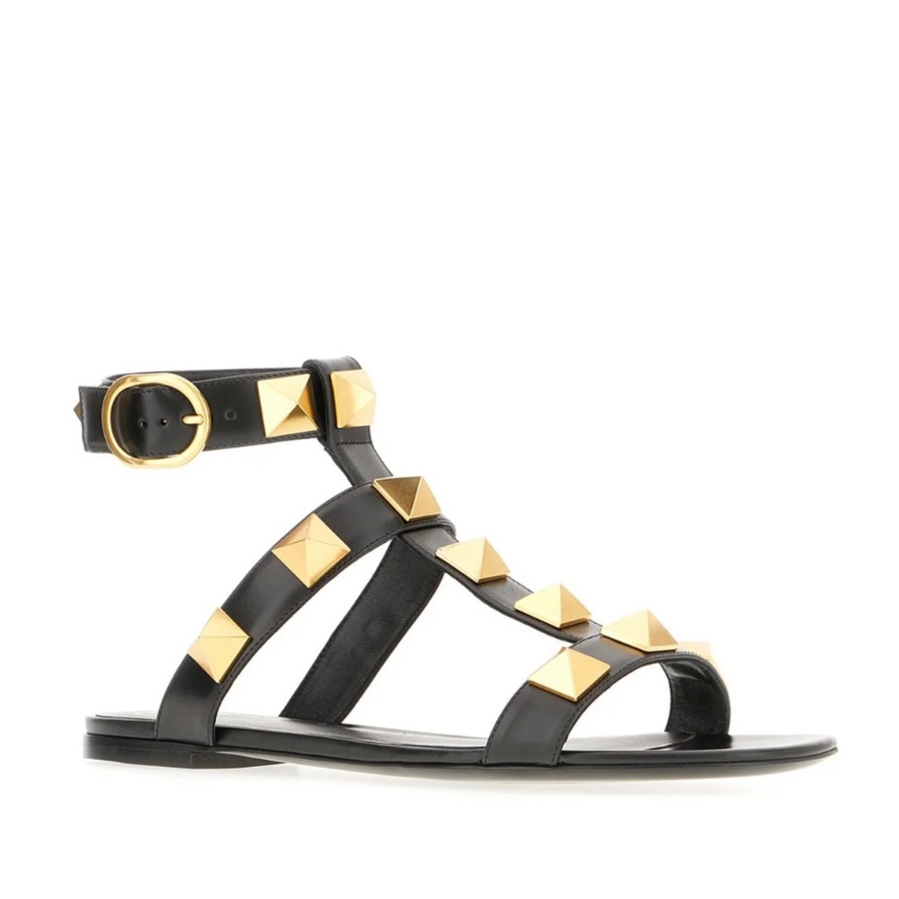 VALENTINO GARAVANI
Roman Stud leather sandals